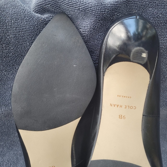Cole Haan leather kitten heel flat 9B - Picture 5 of 10